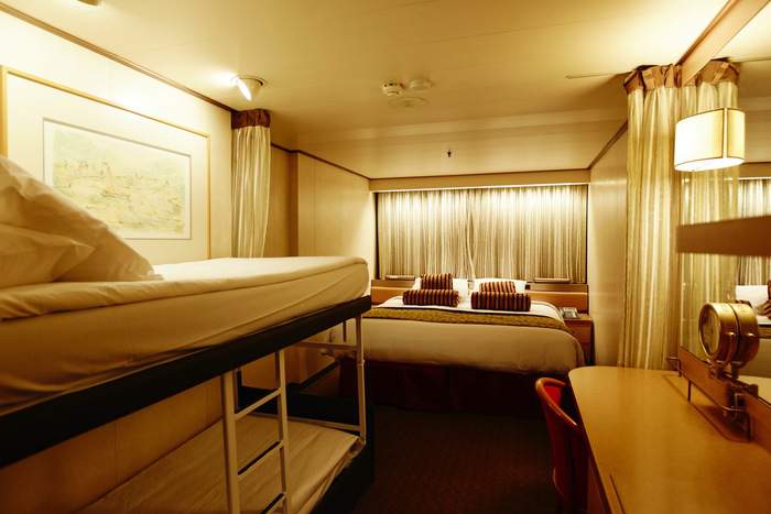 Nicko Cruises Vasco Da Gama Inside Cabin FrontAft 1.jpg